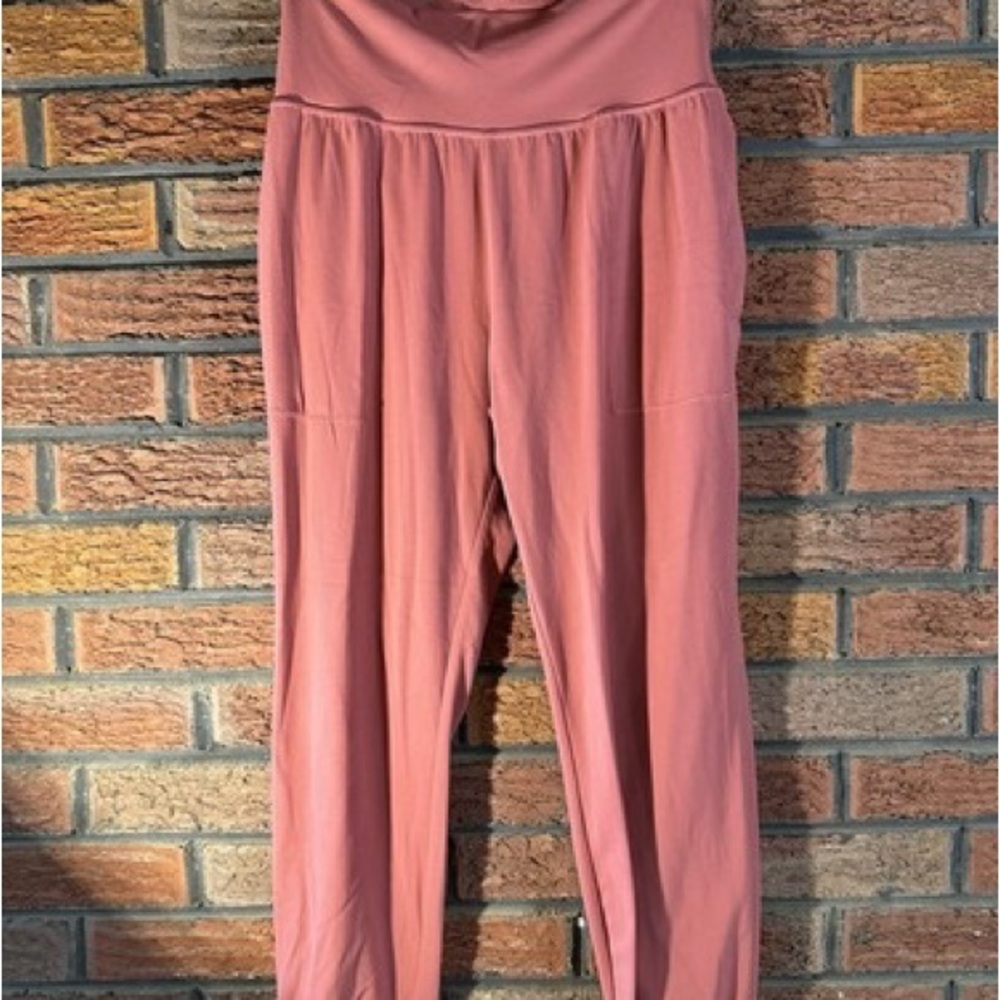 Athleta Women's Pink Joggers